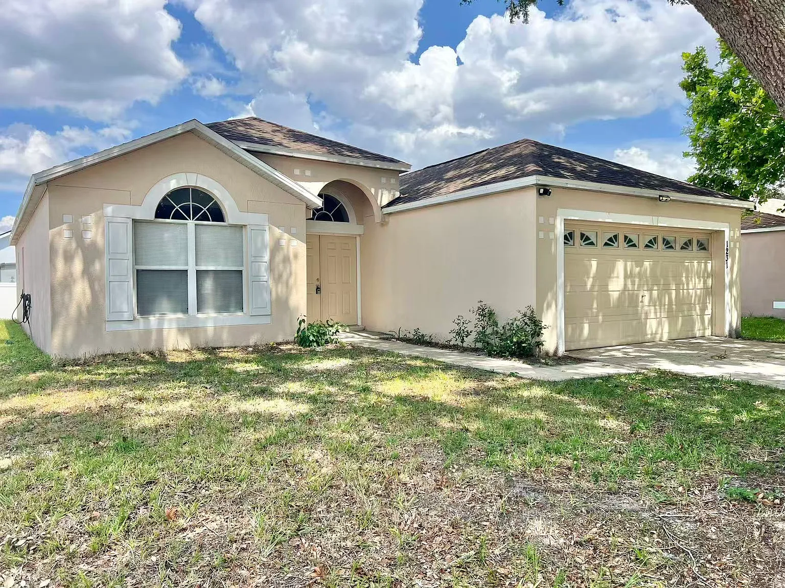 3 bed, 1637 sqft, $2,200 — Photo 3