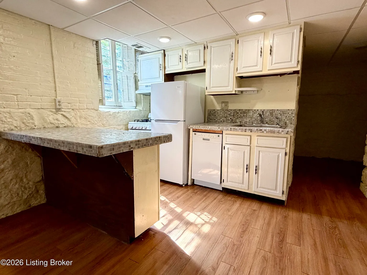 1 bed, 1.0 bath, 600 sqft, $895 — Photo 4