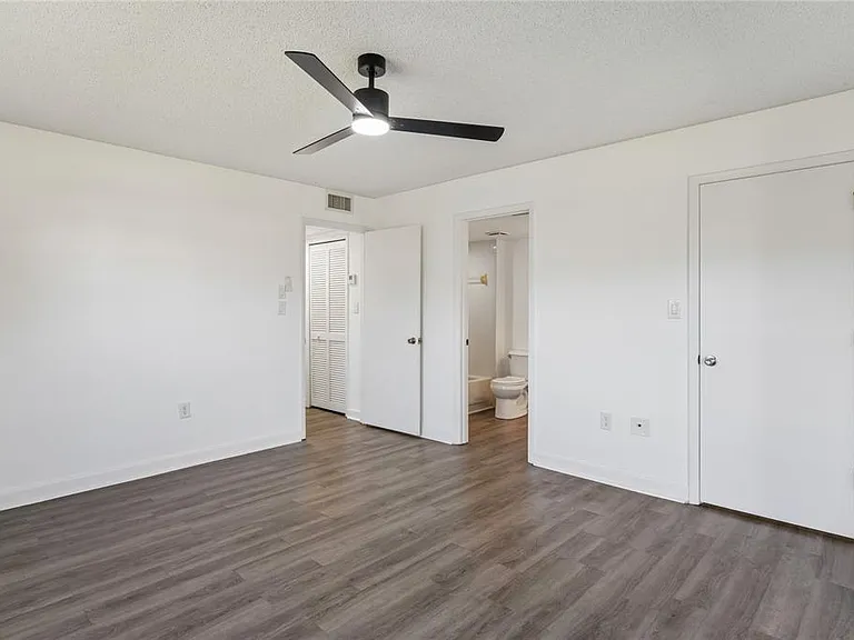 305 Hammock Pine Blvd #305 — Photo 8