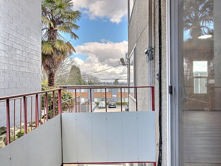 1307 14th Ave S #101 — Photo 17