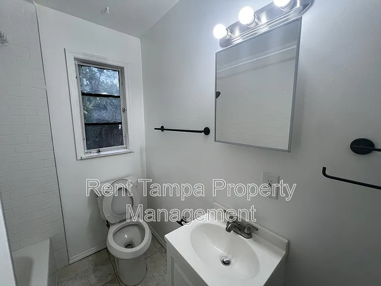 4801 10th Ave S #1/2 — Photo 6