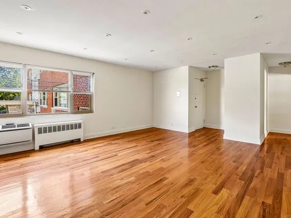 817 Seward Street, 817 Seward St #410e51b2a, Evanston, IL 60202