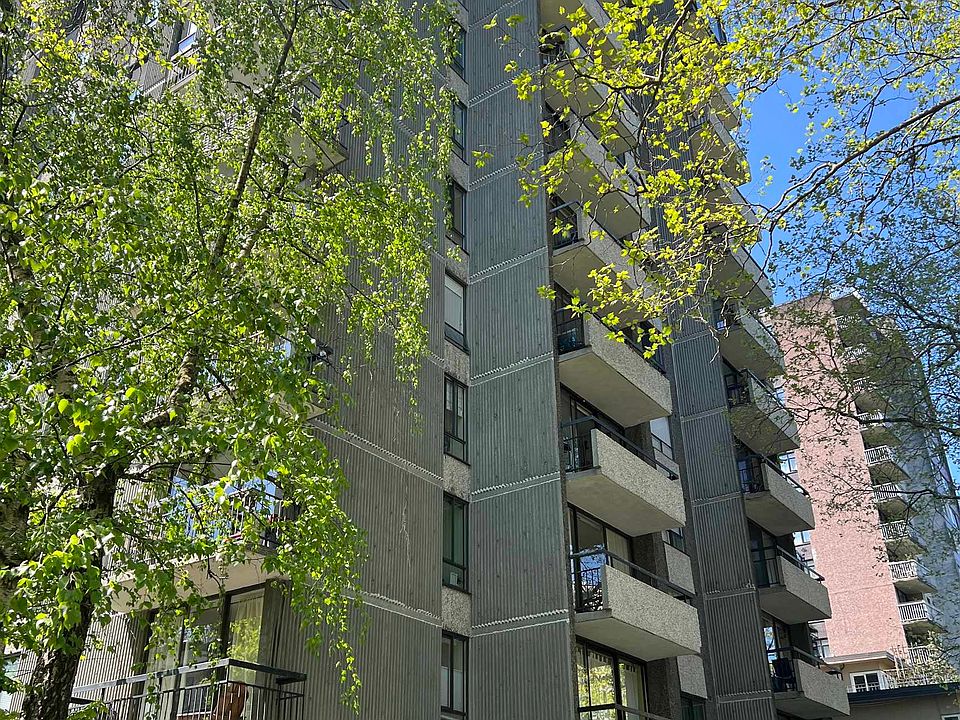 1st image of 1720 Barclay St #801