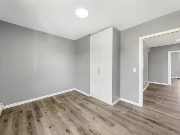 906 76th Street image 10 of 20