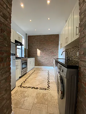 Rented by Bohemia Realty Group | media 11