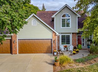 7143 Dakota Dr, West Des Moines, IA 50266