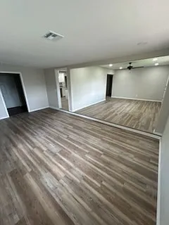 1203 E Creek Ave — Photo 12
