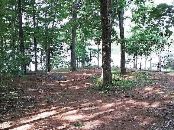3rd image of Sunset Point Dr Lot 6