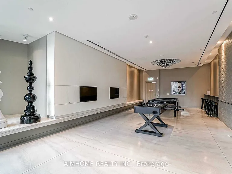 88 Harbour St #2611 — Photo 11