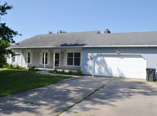 531 N Main St, Huntsville, MO 65259