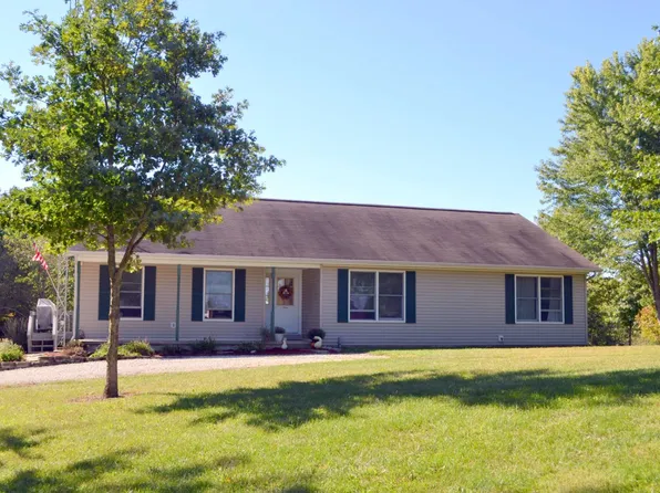 14079 Finney Rd, Girard, IL 62640