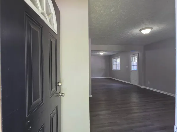 632 Walker St, Fayetteville, NC 28311