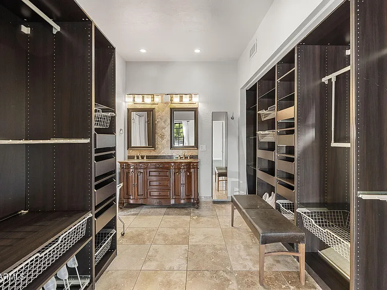 6900 N Highlands Dr — Photo 9