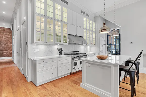 Rented by Corcoran | media 13