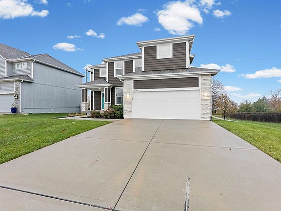 2nd image of 16760 S Skyview Ln