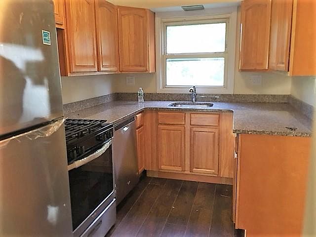 1st image of 4272 Victory Blvd