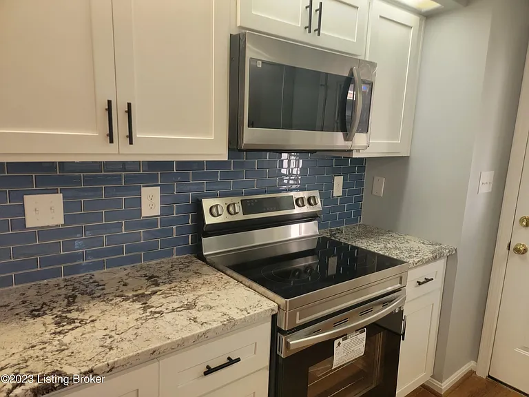 10315 Amberwell Park Rd — Photo 13