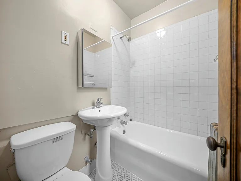 230 Elmwood Ave #1S — Photo 10