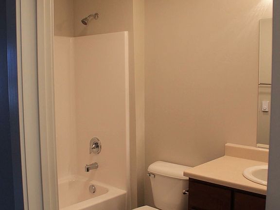 3rd image of 1725 S 3rd St W APT 103