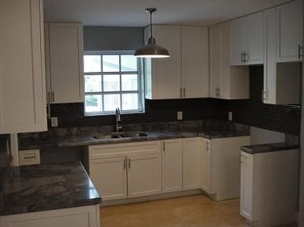 3rd image of 547 NE 94th St