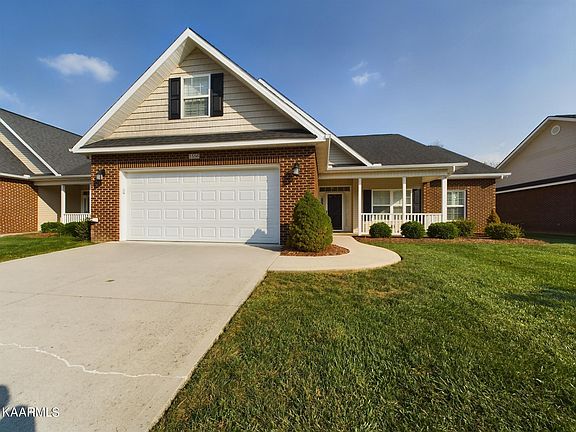 2nd image of 1556 Autumn Path Ln