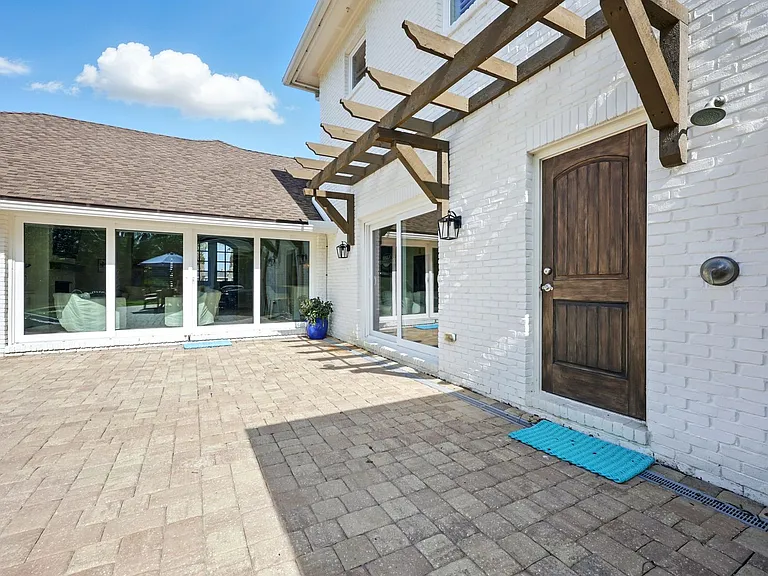 302 Pablo Rd — Photo 44