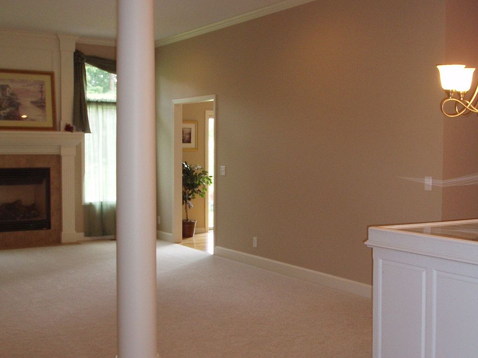 Elegant Living & Dining