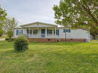 127 Falcon Ridge Dr, Boiling Springs, SC 29316