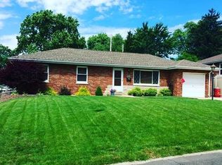 9617 Howerton Dr, Saint Louis, MO 63123