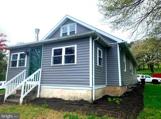 1125 Grosstown Rd, Pottstown, PA 19464