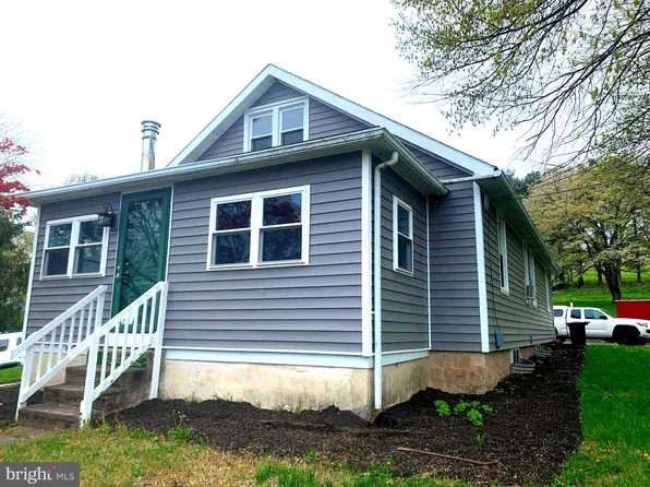 1125 Grosstown Rd, Pottstown, PA 19464