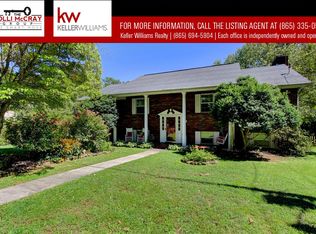 906 W 6th Ave, Lenoir City, TN 37771