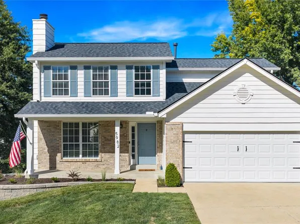 5982 Pennbrooke Dr, Saint Louis, MO 63129