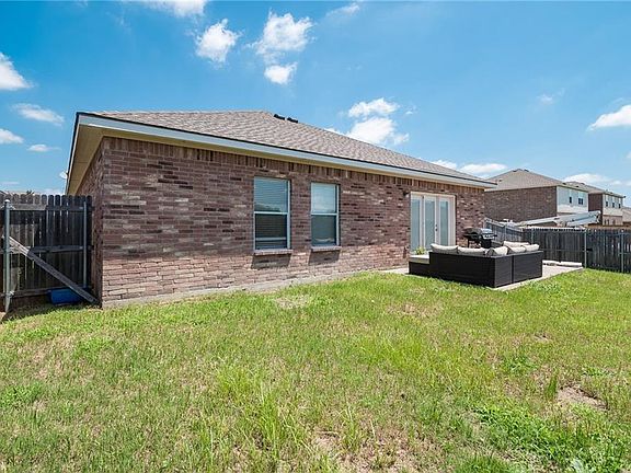 5th image of 1701 White Mountain Way