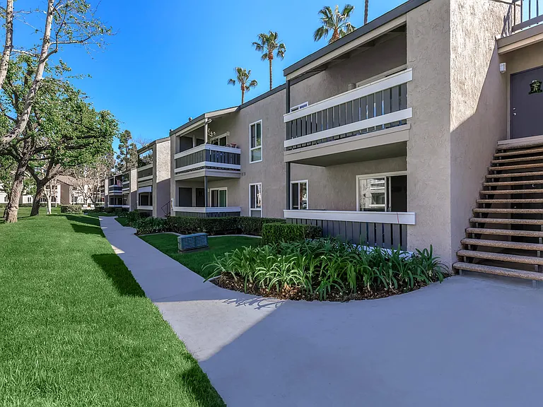 Peartree Apartments — Photo 9