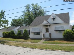 14520 Reddington Ave, Maple Heights, OH