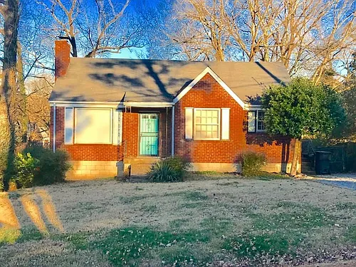 1905 Avalon Dr Photo 1