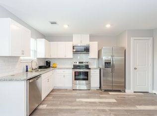 618 Maple Way UNIT A, Houston, TX 77015