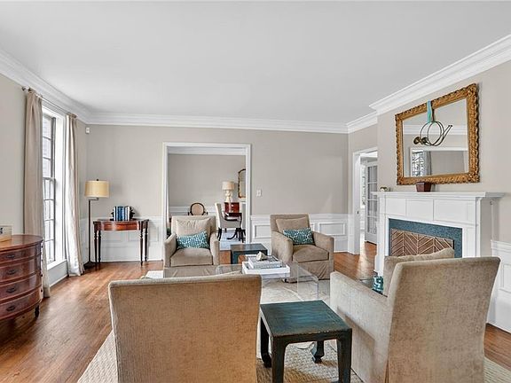 3rd image of 377 Camden Rd NE