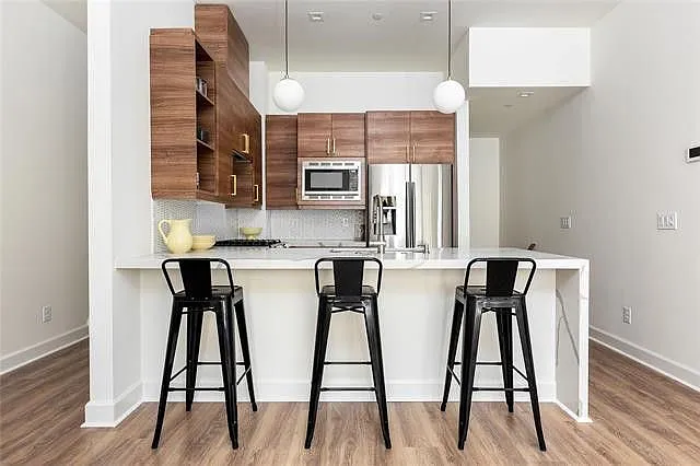 Cedars Court Townhomes — Photo 4