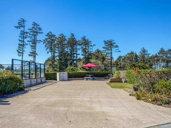 6225 N Coast Hwy Lot 106, Newport, OR 97365