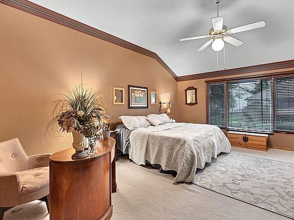 3rd image of 7805 W Quail Run Cir