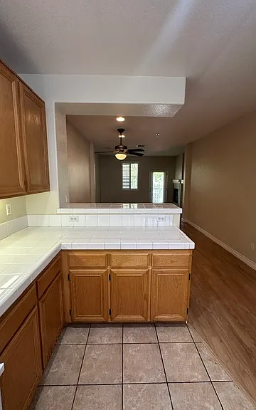 130 Beach Side Ct — Photo 9