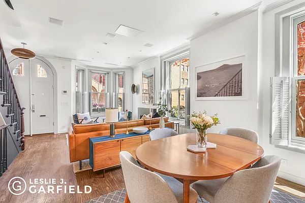 Sold by Leslie J. Garfield | media 22