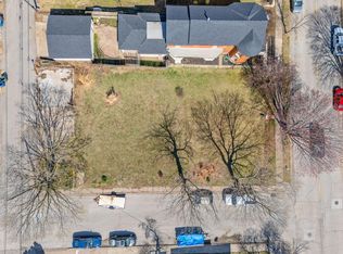 315 W 3rd St, Muscatine, IA 52761