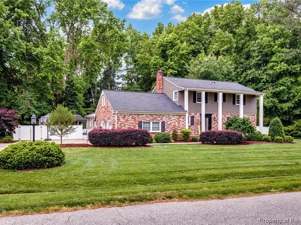 107 August Dr, Seaford, VA 23696