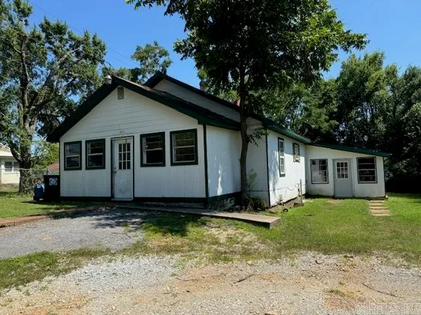 (undisclosed Address), Pocahontas, AR 72455