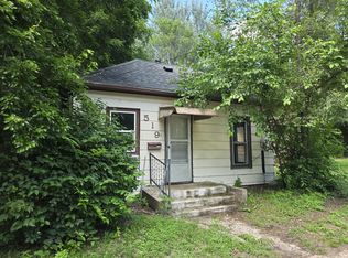 519 Adams St, Waterloo, IA 50703