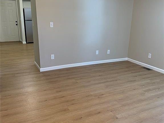 5th image of 807 E Jefferson St