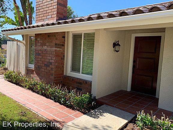 3rd image of 902 Santa Florencia